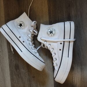 Converse White Hi top Chunky Sneakers Sz8.5